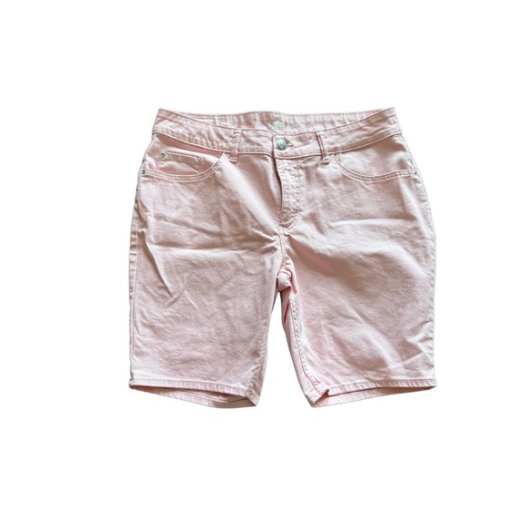 Lee Pink Bermuda Shorts – Size 16W – Good Preowned Condition - Picture 1 of 3